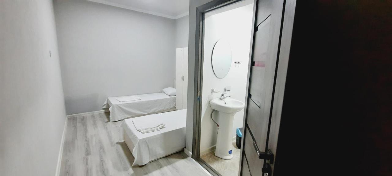 Vip Hostel Turkistan Ngoại thất bức ảnh